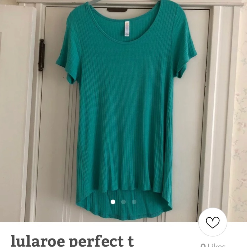 LuLaRoe Classic T-shirt medium
